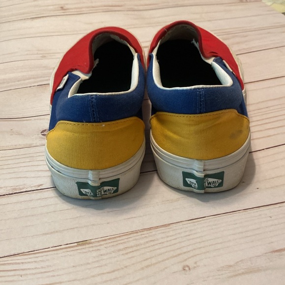 Vans slip on shoes. Men’s size 10 - Picture 3 of 5